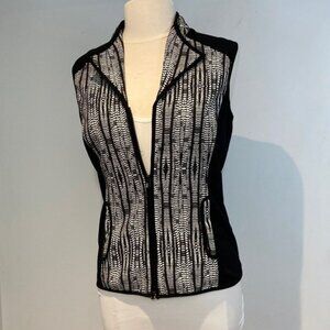 J envie New York black and cream printed zip up vest size 8
